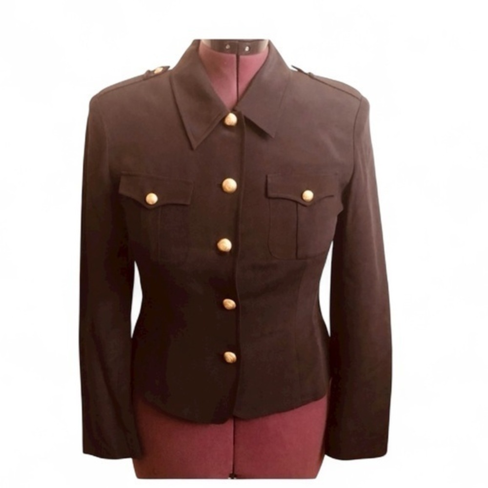 Allison Taylor natural Silk blazer with gold buttons